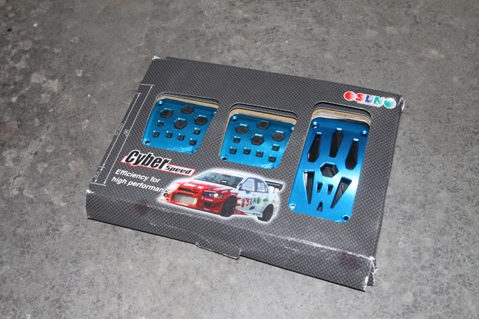 http://www.petertarach.com/wp-content/uploads/2011/09/carparts046.jpg